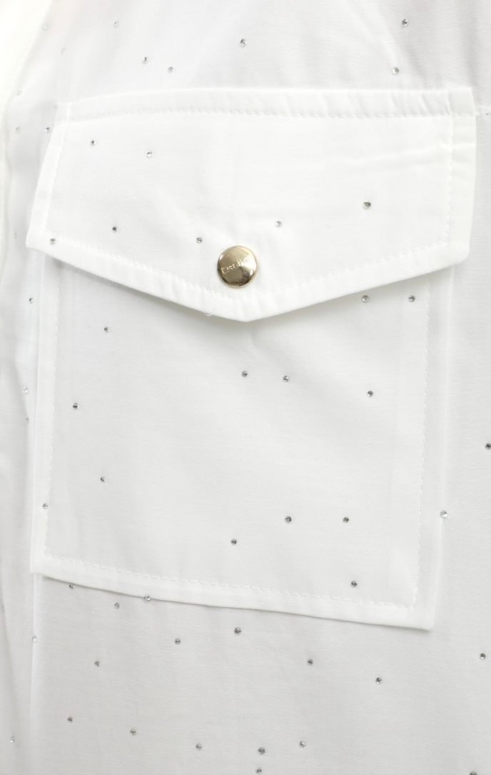 Witte blouse dishe