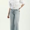Witte blouse dishe